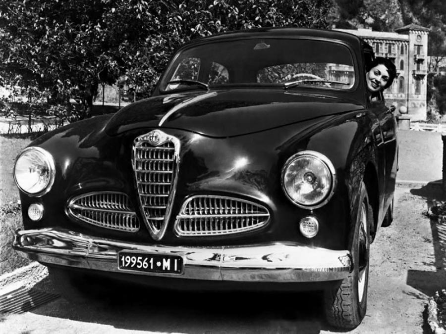  Alfa Romeo 1900 Berlina (1483) 1950 года  (фото 11 из 13)